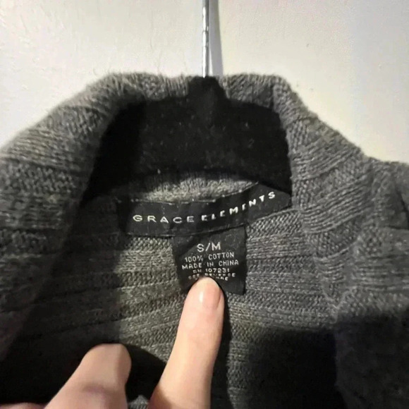 Grace Elements Shawl - S/M - Picture 3 of 8